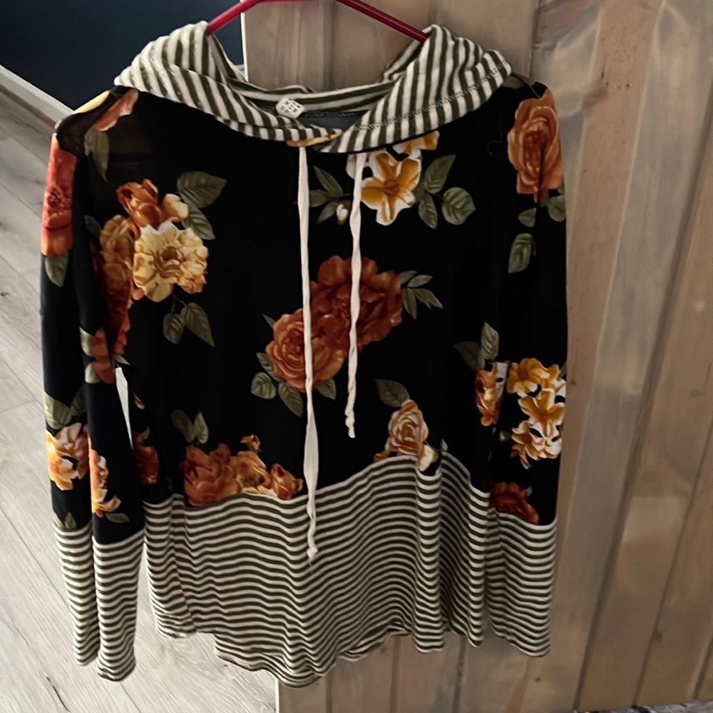 Flamingo brand. Good condition. Size medium